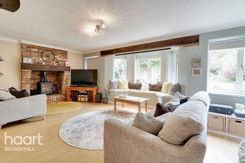 1 Arthur Road, Biggin Hill, Westerham, TN16 3DD
