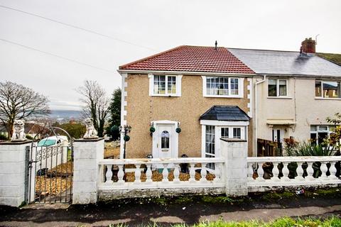 3 bedroom semi-detached house for sale, Brynglas Avenue, Pontllanfraith, NP12