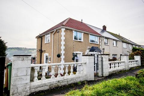 3 bedroom semi-detached house for sale, Brynglas Avenue, Pontllanfraith, NP12