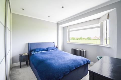 29 Berkeley Close, Ruislip, HA4 6LE