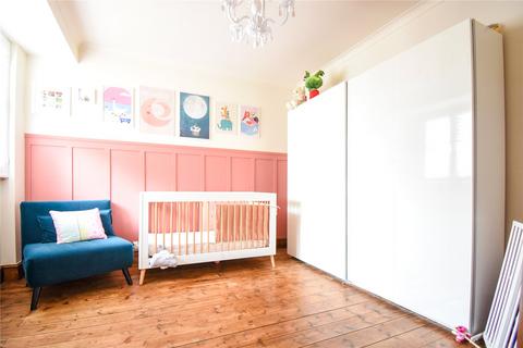 29 Berkeley Close, Ruislip, HA4 6LE