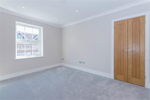 2 bedroom apartment for sale, The Broadway, Farnham Common SL2