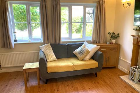 9 Barton Green, Trull, Taunton, TA3 7NA