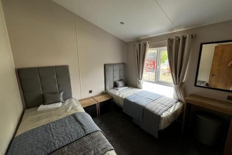 2 bedroom lodge for sale, Routh Beverley