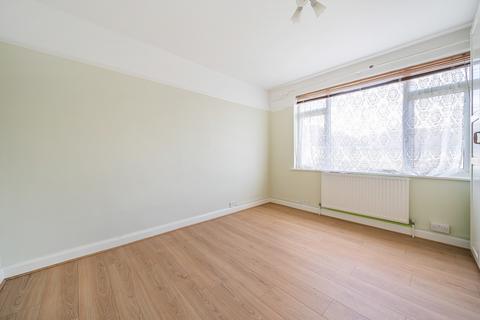 2 bedroom maisonette to rent, Cray Valley Road Orpington BR5