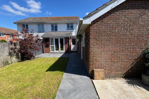 9 Acorn Close, Selsey, Chichester, PO20 9HL