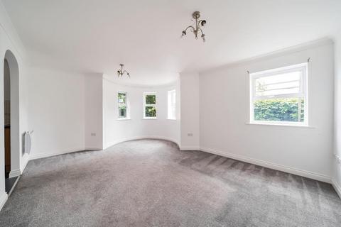 2 bedroom block of apartments for sale, Sunbury-on-Thames,  Surrey,  TW16