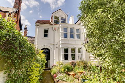 4 bedroom semi-detached house for sale, Grove Road South, Southsea