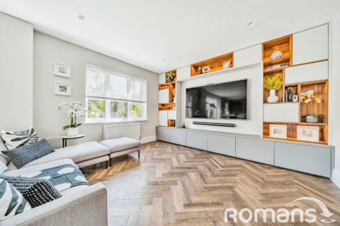 10 Runcie Crescent, Basingstoke, RG23 8BW
