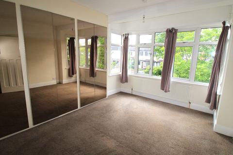 32 Beech Avenue, Upminster, RM14 2HN