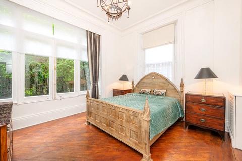 2 bedroom apartment to rent, Addison Road, Holland Park, London, W14
