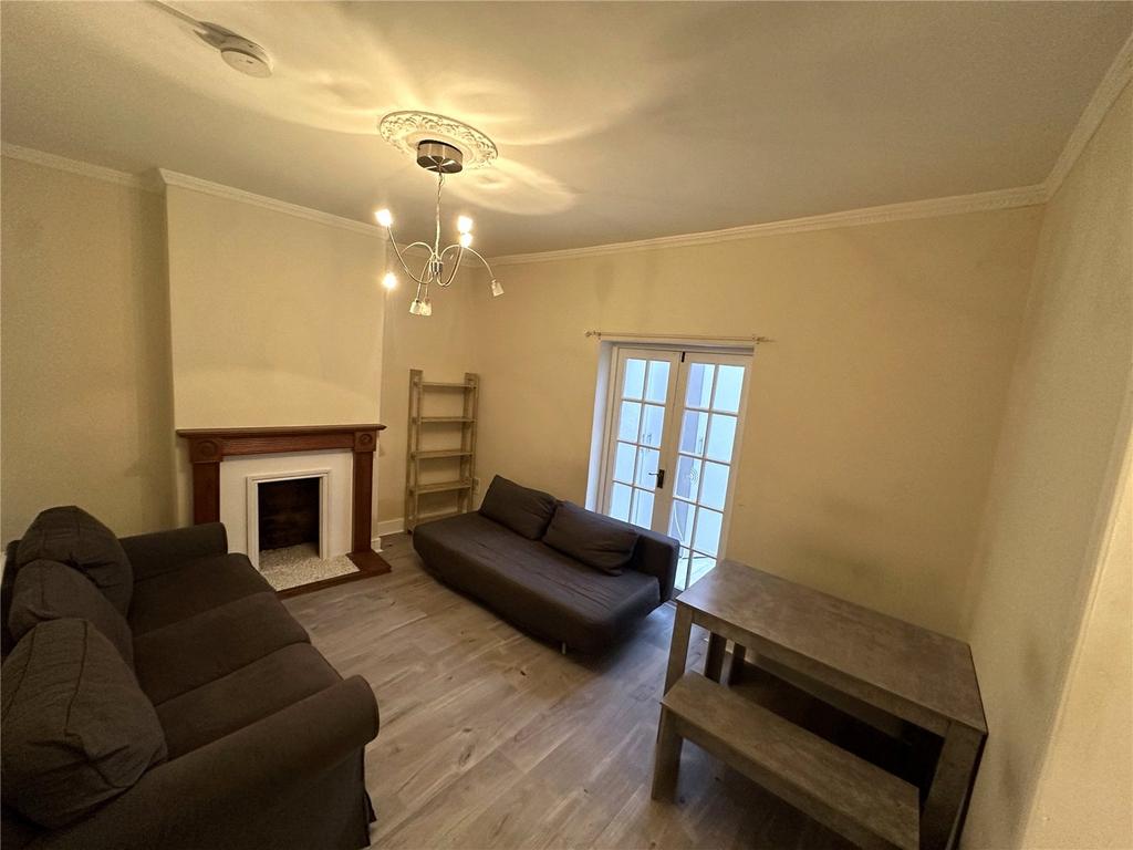 House in London - View 4