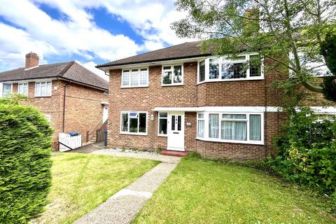 9 Reynolds Avenue, Chessington, KT9 2LQ