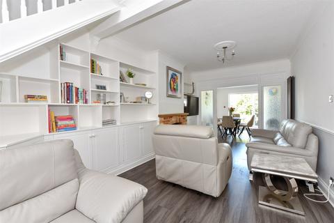 15 Pick Hill, Waltham Abbey, EN9 3LB