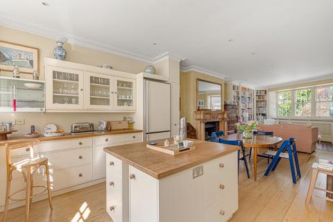 9 Kynance Place, London, SW7 4QS