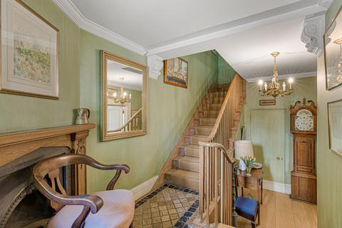 9 Kynance Place, London, SW7 4QS