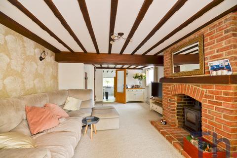 3 bedroom semi-detached house for sale, Nunnery Lane, Newport PO30