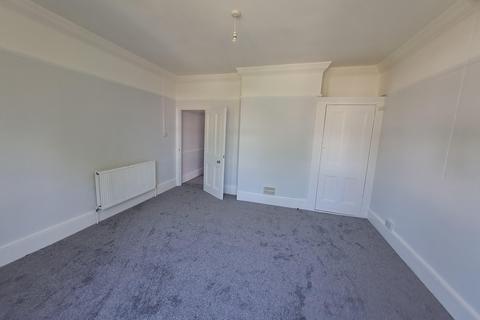 3 bedroom maisonette to rent, Lawrie Park Road, London SE26