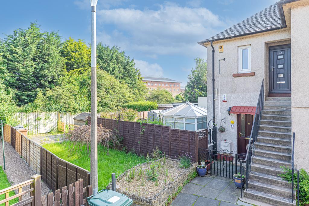 44, Longstone Crescent, Edinburgh... 1 bed flat £139,950