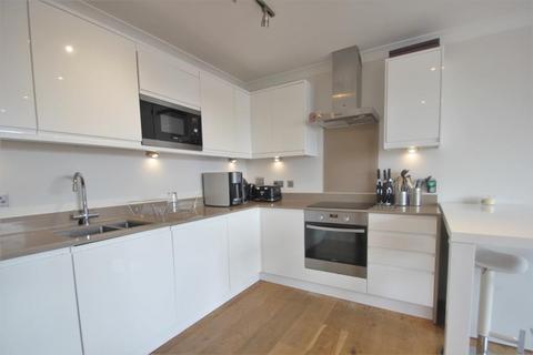 1 bedroom apartment to rent, Globe House, West Byfleet KT14