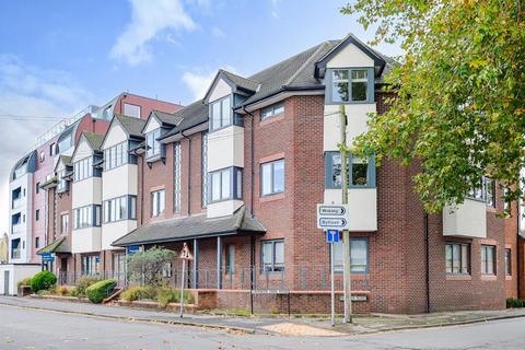 1 bedroom apartment to rent, Globe House, West Byfleet KT14