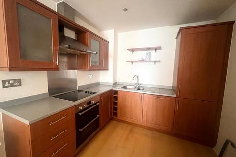 2 bedroom apartment to rent, Ocean Village, Southampton SO14