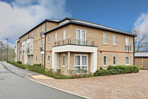 2 bedroom apartment for sale, Sunwood Drive, Sherfield-on-Loddon, Hook, Hampshire, RG27