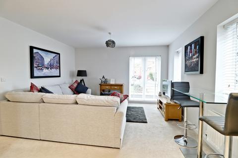 2 bedroom apartment for sale, Sunwood Drive, Sherfield-on-Loddon, Hook, Hampshire, RG27