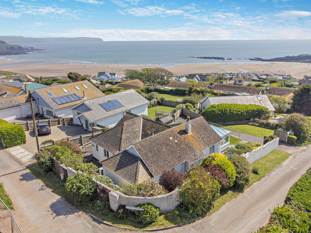 Bigbury on Sea, Kingsbridge TQ7 3 bed bungalow for sale £800,000
