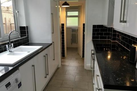 4 bedroom house share to rent, Gristhorpe Road