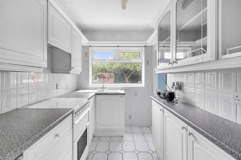 96 Axminster Crescent, Welling, DA16 1HF