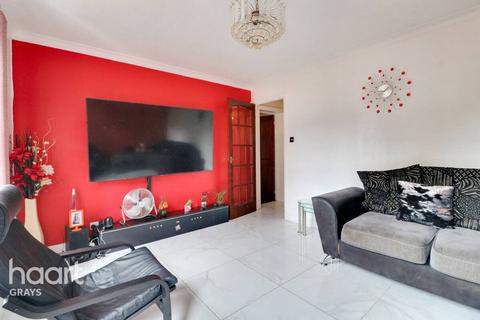 2 Erith Court, Purfleet-on-thames, RM19 1GH