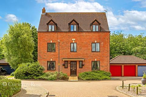 5 bedroom detached house for sale, Darby Close, Shenley Lodge
