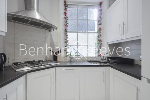 3 bedroom apartment to rent, Abingdon Road, Kensington W8