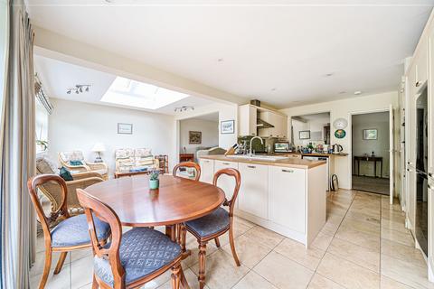 8 Lynch Close, Winchester, SO22 6DG