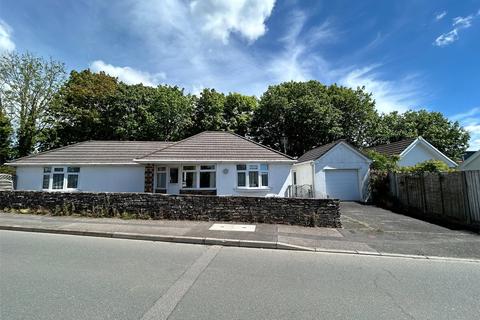 2 bedroom bungalow for sale, Wadebridge, Cornwall
