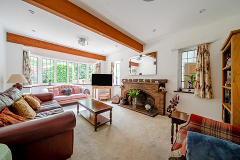 Broadoak Cottage Bonsey Lane, Woking, GU22 9PP