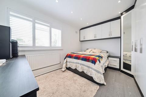 2 bedroom maisonette for sale, Harvey Road, Northolt, Middlesex