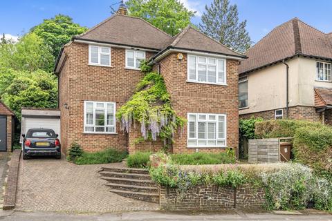 4 bedroom detached house for sale, High View Road, Surrey GU2