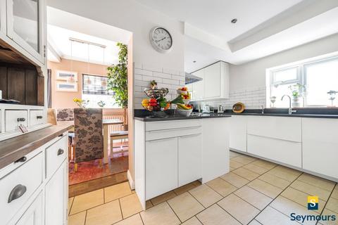 4 High View Road, Guildford, GU2 7RS