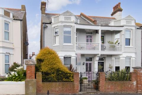 5 bedroom semi-detached house for sale, Seapoint Road, Broadstairs, CT10