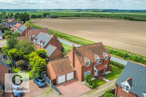 4 Broadland Views, Cantley, Norwich, NR13 3QH