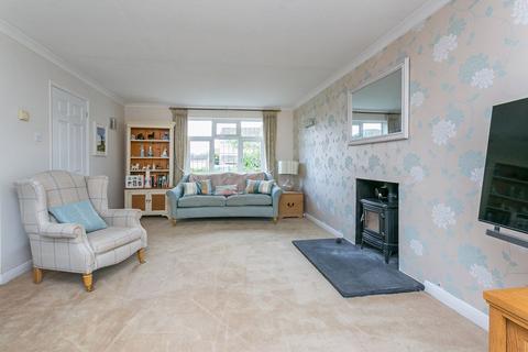 66 Cranbrook Drive, Maidenhead, SL6 6SS