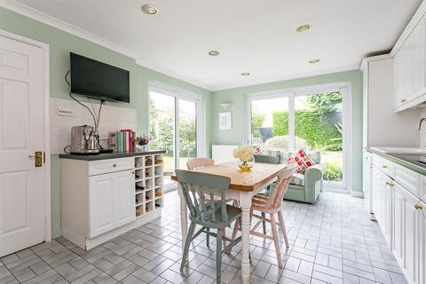 66 Cranbrook Drive, Maidenhead, SL6 6SS