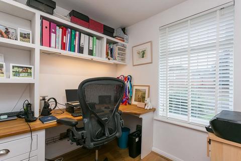 66 Cranbrook Drive, Maidenhead, SL6 6SS