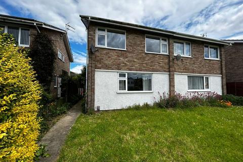 3 bedroom semi-detached house to rent, Farmers Close, Witney OX28