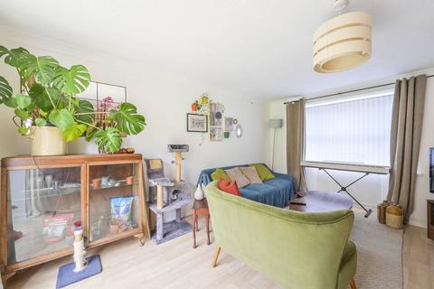 18 Tulip Gardens, Ilford, IG1 2JX