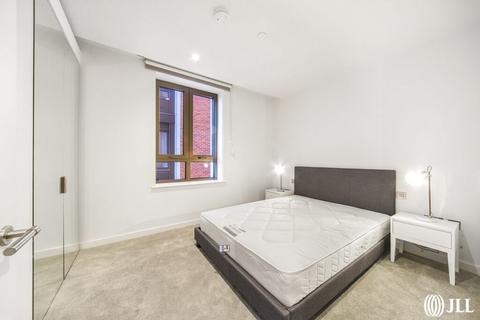 1 bedroom apartment to rent, Segrave Walk London W2