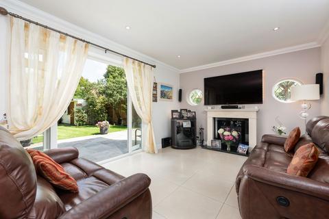 4 bedroom detached house for sale, Sidney Road, WALTON-ON-THAMES, KT12