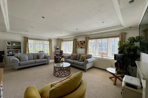 2 bedroom park home for sale, Eastbourne Heights, Oak Tree Lane, Eastbourne, East Sussex, BN23